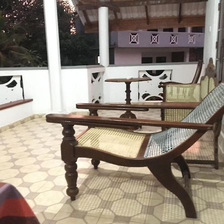 Hotel Rock House Unawatuna Exterior foto